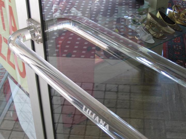 pulire plexiglass