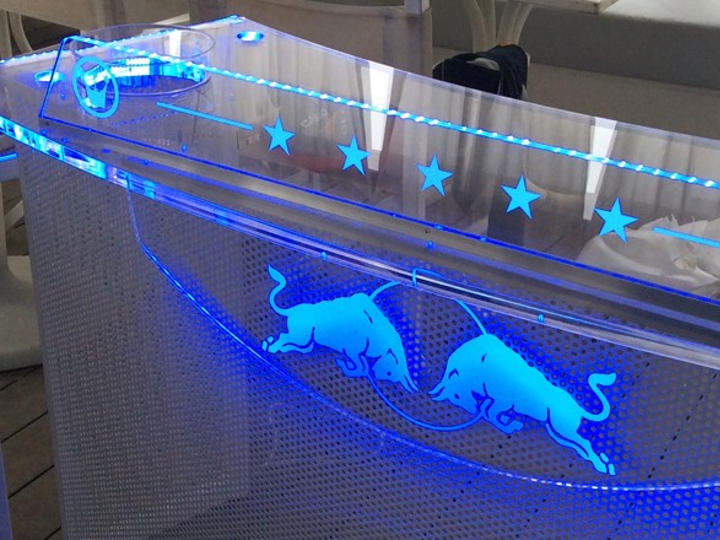 Mobili plexiglass su misura per arredo moderno e personalizzato